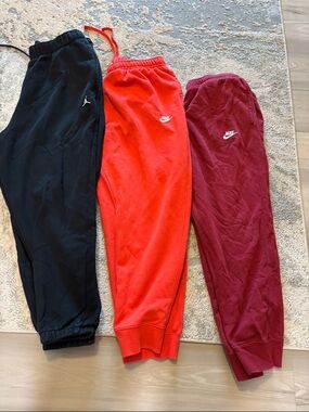 Nike Men's Black, Red & Maroon Fleece Joggers Set